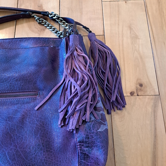 Moda Luxe Hobo Boho Style Vegan Leather Purse Bag Washed Plum w/ Tassel Accents - Picture 3 of 15